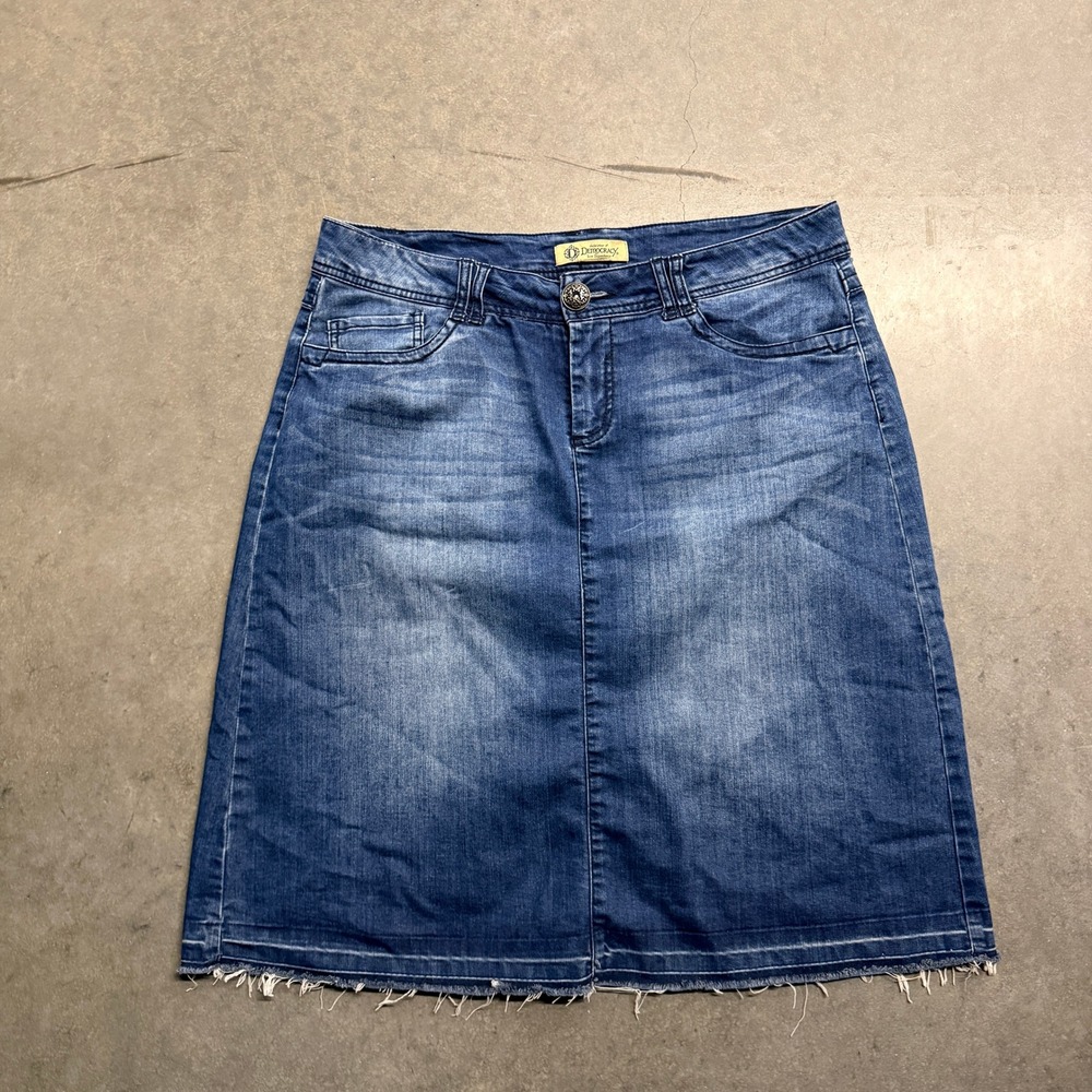 Democracy Jean Dependence Blue Denim Skirt Frayed Hem Medium Wash Size 12